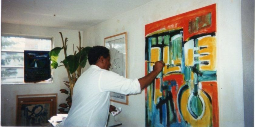 Nicolás Guillén Landrián pintando en Miami | Rialta