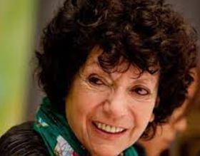 LUISA VALENZUELA