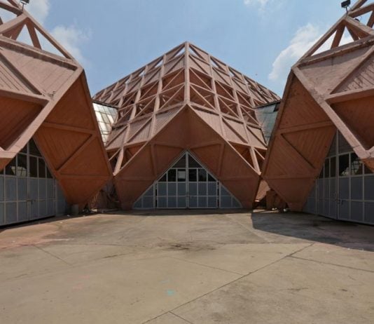 Diseñado por Raj Rewal, construido en 1972 y demolido en 2017. WORLD ARCHITECTURE COMMUNITY.