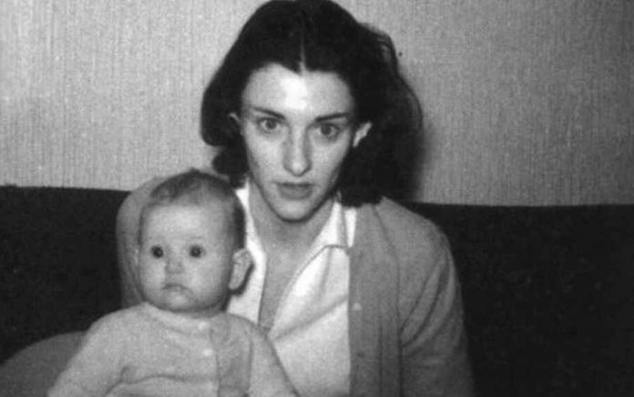Anne Sexton y su hija Linda Gray Sexton
