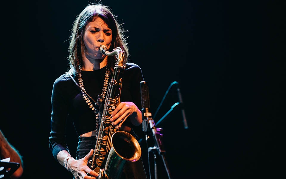 La saxofonista tenor chilena Melissa Aldana.