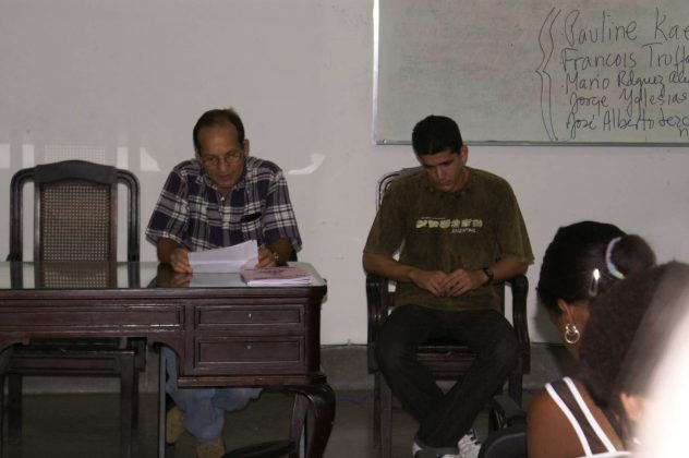 Arturo Arango y Leonardo Sarria durante la presentacion del numero 4 de Upsalon en la Facultad de Artes y Letras de la Universidad de La Habana 20062 | Rialta