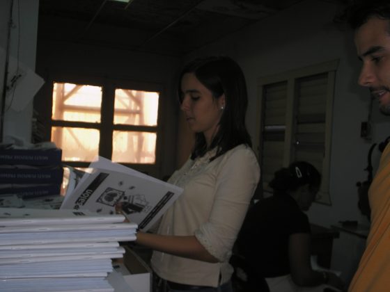 La directora Camila Valdes y el disenador Aliot Martin el dia de la presentacion del numero 8 2010 | Rialta