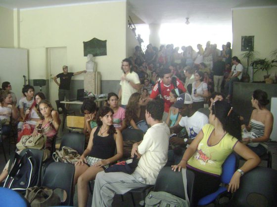 Presentacion del numero 6 de Upsalon en la Facultad de Artes y Letras 2009 | Rialta
