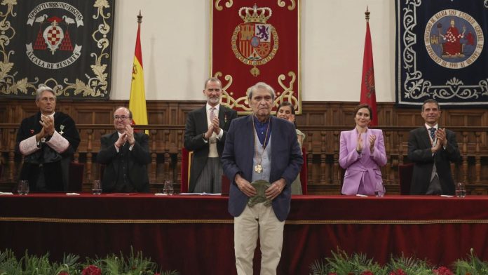 Rafael Cadenas durante la ceremonia de entrega del Premio Cervantes. Foto: Madridiario.