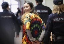 Sasha Skochilenko en octubre de 2023. Foto AP / Dmitri Lovetsky.