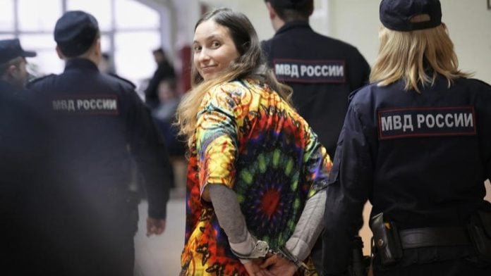 Sasha Skochilenko en octubre de 2023. Foto AP / Dmitri Lovetsky.