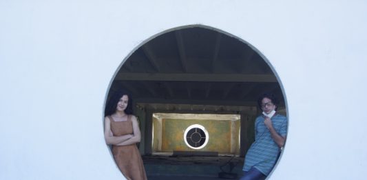 Andrea Doimeadiós, actriz protagónica, y Marcos Díaz Sosa, director de ‘Fenómenos naturales’ (2024)