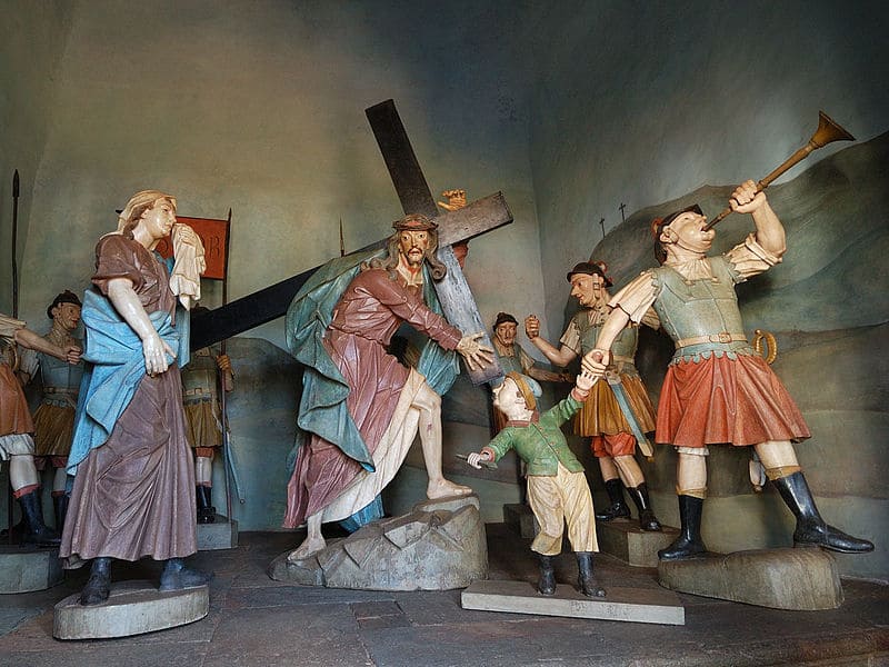 Escena del Via Crucis de Congonhas por el Aleijadinho | Rialta