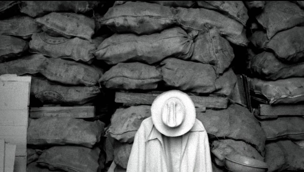 “S/T”, de ‘Narrativas para la ilusión de un rostro imaginado’ (La Habana, 1990). Exposición ‘El eco de lo cotidiano: Capturando el Periodo Especial de Cuba’