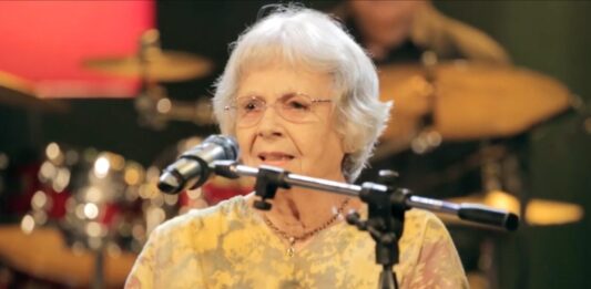 Marta Valdés (1934-2024), compositora e intérprete cubana de canciones antológicas