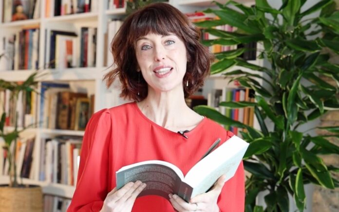Irene Vallejo, autora de ‘El infinito en un junco. La invención de los libros en el mundo antiguo’ (Siruela, 2019)