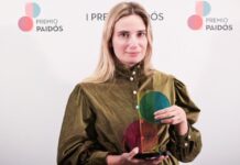 Filósofa argentina Tamara Tenenbaum ganó la primera edición del Premio Paidós con su ensayo ‘Un millón de cuartos propios’ Tamara Tenenbaum, filósofa argentina y ganadora del I Premio Paidós de ensayo