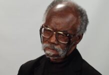 Falleció en Estados Unidos el filósofo, crítico y escritor congoleño Valentin-Yves Mudimbe, autor de ‘La invención de África’ Valentin-Yves Mudimbe (1941-2025)