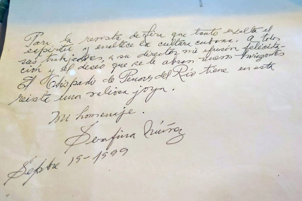 Mensaje de la poeta Serafina Nunez para la revista deLIRAS 10 de septimebre de 1999 | Rialta