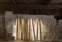 Arquitectura íntima. Entre la materia y la luz. A propósito de la obra de Goga Trascierra