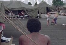 “Tú, ¿eres revolucionaria?”: cuatro cortometrajes integran una retrospectiva de la cubana Miñuca Villaverde en Arequipa, Perú Still de ‘Tent City’ (1980); Miñuca Villaverde