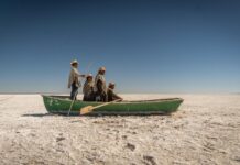 Fotógrafos de Brasil y Argentina entre los ganadores del Walk of Water Photostory Contest, auspiciado por la UNESCO Los Qotzuñis del lago Poopó, en Bolivia; Gaston Zilberman