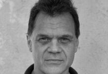 Argentino Pablo Baler ganó con su primera novela en inglés el premio de ficción de la editorial independiente New American Press Pablo Baler (Buenos Aires, 1967), escritor argentino