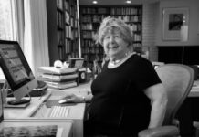 Marjorie Perloff conversa sobre la vanguardia