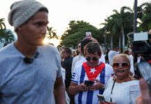 Luis Manuel Otero Alcántara: el culto al líder manifestado como su contrario