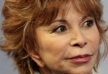 ‘La hora antes del alba’: Isabel Allende gana el Premio Planeta 2026 con la secuela de ‘La casa de los espíritus’ Isabel Allende, ganadora del Premio Planeta 2026 por ‘La hora antes del alba’, en la Feria del Libro de Fráncfort de 2015.